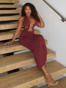 Alexandranx 女士性感金属装饰露背吊带连衣裙 - 酒紅色 - 查看 4