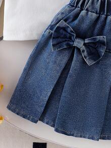 Bộ 2 món gồm áo thun dài tay dệt kim thêu hình quả anh đào và chân váy denim xếp ly thắt nơ cho bé gái, kiểu dáng giản dị và thoải mái, thích hợp cho mùa xuân/thu. - trắng - Xem 8