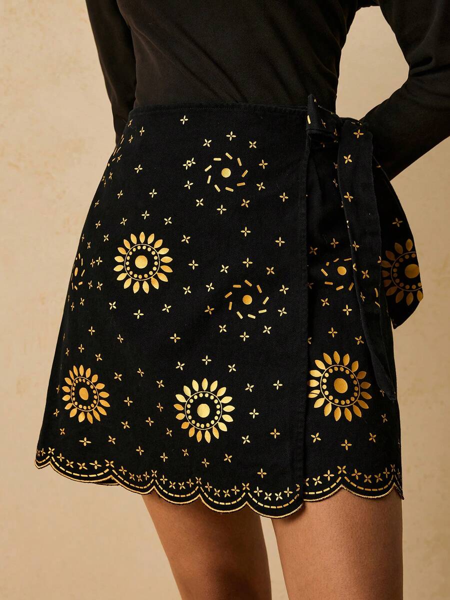 Travachic Váy quấn thắt eo thêu hoa phong cách Bohemian cỡ lớn dành cho nữ - màu đen - Xem 1