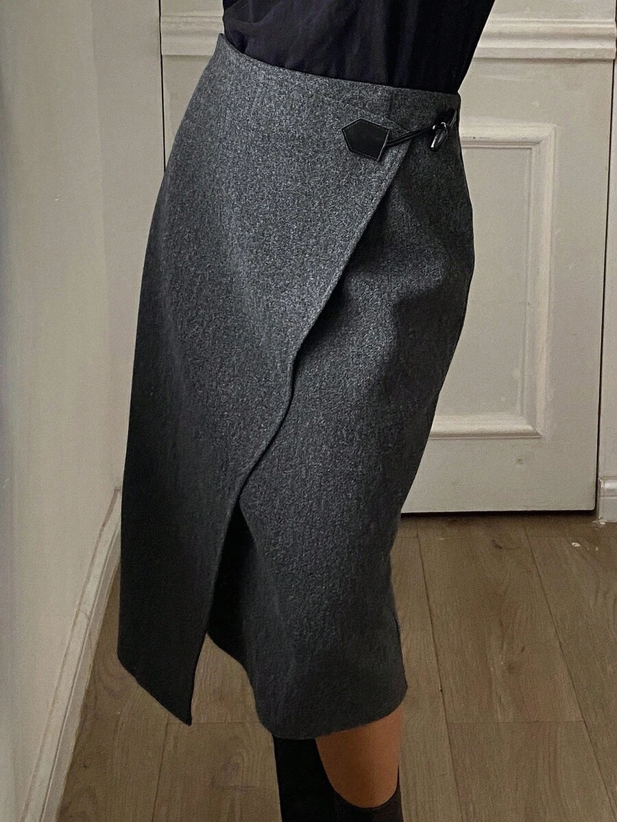 Livesso Rok Kantor Kasual Wanita untuk Perjalanan Kerja, Desain Longgar, Hem Asimetris, Penutup Kancing, Warna Polos, Bergaya untuk Musim Gugur & Musim Dingin - Dark Grey - View 1