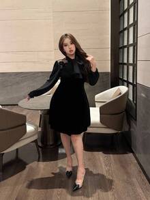 Flirla Gaun Ukuran Plus Elegan dengan Detail Renda Kontras dan Leher Berikat - Hitam - View 6