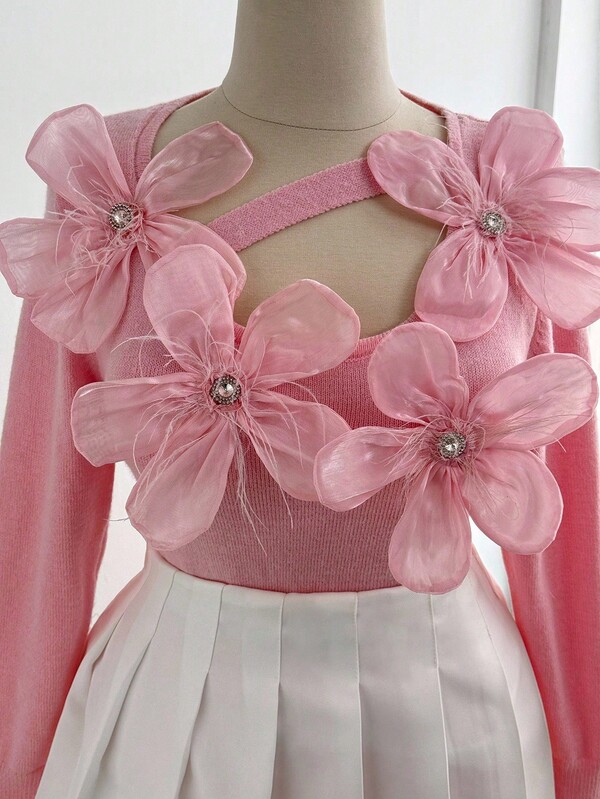 Ceyna Pull oversize pour femme, rose, tricoté col rond, manches longues, fleur en plumes, élégant et moulant. Top pour femme, vêtements pour femme, automne et hiver, soirée élégante. Top élégant pour femme avec garniture en plumes, tricoté