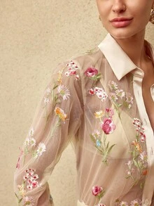 MOTF PREMIUM 花卉刺绣透明衬衫 - 杏色 - 查看 2