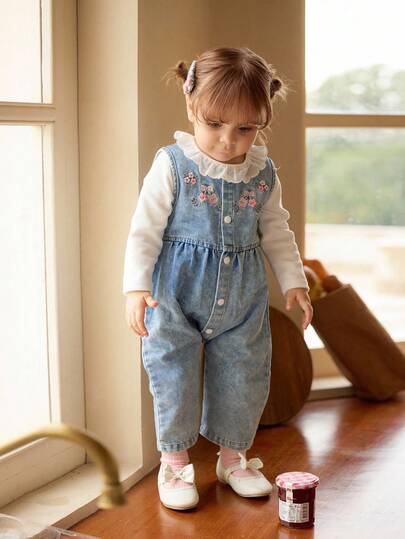 Vintaside Kids 女婴荷叶边下摆长袖休闲上衣搭配无袖花卉刺绣水洗牛仔连体裤，露营和居家穿着舒适，适合秋季
