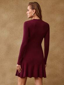 MOTF PREMIUM Váy len viền bèo nhún - Màu Đỏ Sâu - Xem 4