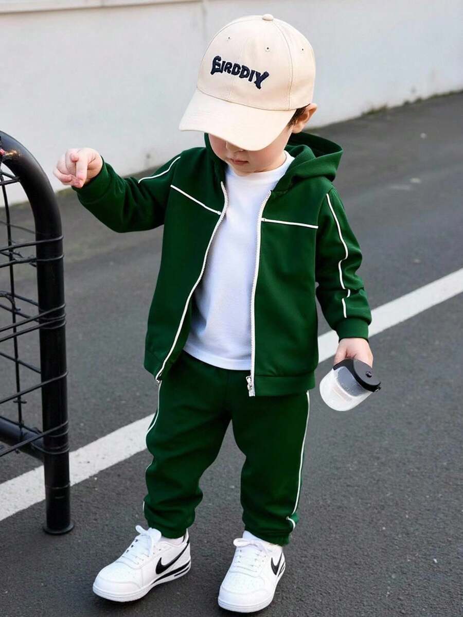 SHEIN Playful Pals 2 件套幼儿男童连帽卫衣和裤子套装，秋冬新款，黑色连帽衫搭配白色撞色条纹，黑色裤子，舒适休闲装，适合日常穿着，适合家庭/兄弟姐妹穿着 - 墨綠色 - 查看 1
