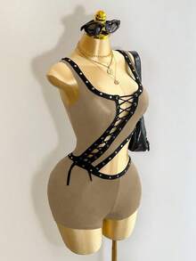 Mistrie Phong cách mới của chiếc váy không tay cổ chữ V hở phía trước gợi cảm dành cho quý cô này, quần liền thân cắt xẻ táo bạo dành cho quý cô, thiết kế trang trí đính đinh ở ngón chân theo phong cách Punk, trang phục dạo phố dành cho quý cô, phù hợp cho lễ hội Halloween. - màu nâu - Xem 4