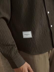 Core Aspect 2025 Autumn New Men's Casual Minimalist Brown Tree Bark Texture Long Sleeve Shirt With 3D Pockets, Suitable For Commuting - Brown - View 4