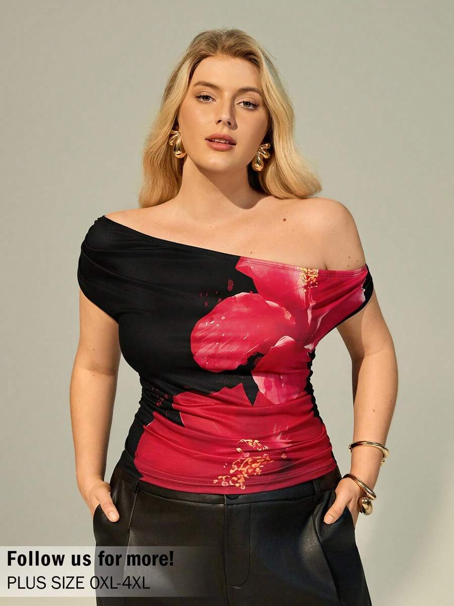 Auralis 大码女士夏季可爱上衣，露肩女士连衣裙夏季女士休闲优雅简约斜肩假日花卉印花褶皱短袖女士上衣适合夏季/海滩度假/音乐节/优雅约会 - 黑色 - 查看 1