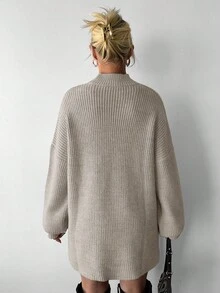 EURMUSE 女款立領落肩長袖不對稱下擺毛衣 - 米色 - 查看 2