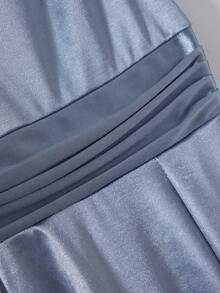 Váy dài bằng vải satin trơn bóng, thiết kế bất đối xứng, trễ vai, cạp cao, thời trang tối giản thanh lịch dành cho nữ, thích hợp cho tiệc tốt nghiệp, dạ hội, tiệc Giáng sinh, biểu diễn cao cấp - Màu xanh lam - Xem 3