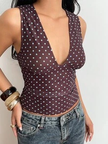 SHEIN EZwear Top corto ajustado con cuello en V profundo y estampado de lunares, estilo casual de vacaciones Y2K, para fiestas, salidas y Navidad - Marrón - Ver 6