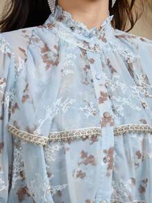 DAZY Chemisier élégant à col à volants en dentelle florale et patchwork pour femmes, Top à manches longues pour l'automne