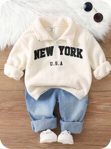 SHEIN 2pcs/Set Toddler Boys/Girls Fleece-Lined White Stand Collar Sweatshirt And Wide-Leg Denim Pants Outfit, Comfortable, Versatile, Fashionable, Cute Letter Embroidery, Simple Style, Suitable For Indoor, Outdoor, Daily Wear, Sports, Play, Party, Photo Shoot, Holiday, Back To School, Tracksuit, Streetwear, Joggers, Halloween Baby Jeans Set Baby Fleece Pullover And Jeans Set Baby Boy Clothes Winter Outfit Set Baby Boy Casual Set Fall