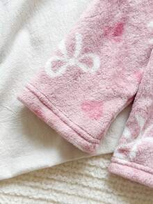 2 件套女童睡衣套装，粉色蝴蝶和心形法兰绒印花，舒适柔软羊毛圆领长袖上衣和裤子，适合日常穿着或家居服 - 粉色 - 查看 5