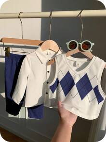SHEIN 3pcs Baby Boy Casual Argyle Vest,White Shirt,Blue Pants Outfit,Blue And White Striped,Autumn,Casual,Matching Family,Back-To-School,Birthday,Wedding - Navy Blue - View 1