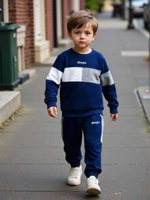 SHEIN Playful Pals 男童两件套运动服套装，字母“SIMPLE”印花，套头卫衣搭配同款长裤，舒适休闲，适合日常、运动、街头、上学、亲子装，秋冬季穿着。 - 彩色 - 查看 3