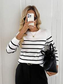 Easowa Autumn/Winter Warm Back To School Collegiate Style Black & White Striped Long Sleeve Sweater For Women