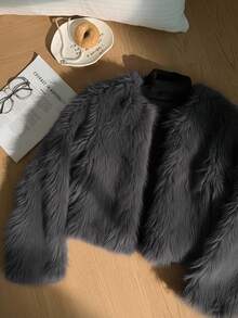 SHEIN Privé Plus Size Women Solid Color Loose Fit Faux Fur Collar-Less Long Sleeve Jacket, Winter