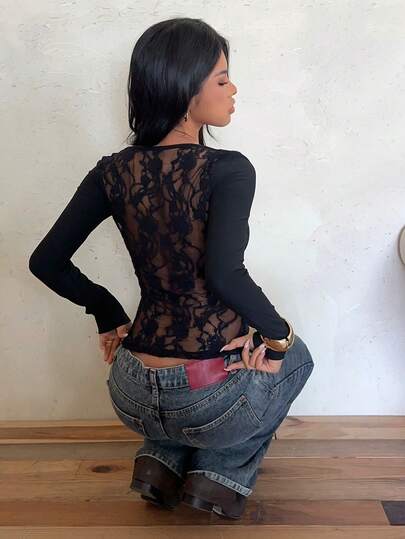 Aloruh Women's Contrast Lace V-Neck Long Sleeve Fitted T-Shirt