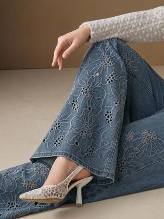 Anewsta Pantalones vaqueros de pierna ancha con cintura alta, estilo de moda, bordados y calados, para mujer de talla grande, adecuados para otoño/invierno, Navidad, Acción de Gracias