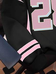 青少年女孩休闲简约时尚运动别致球衣，28 号印花，黑色宽松舒适连帽运动衫，适合秋冬季