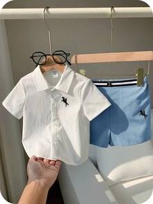 SHEIN 2 Stücke Baby Jungen Set mit Pferde Muster Kragen Kurzarm Strickjacke + Shorts mit Gummizug in der Taille