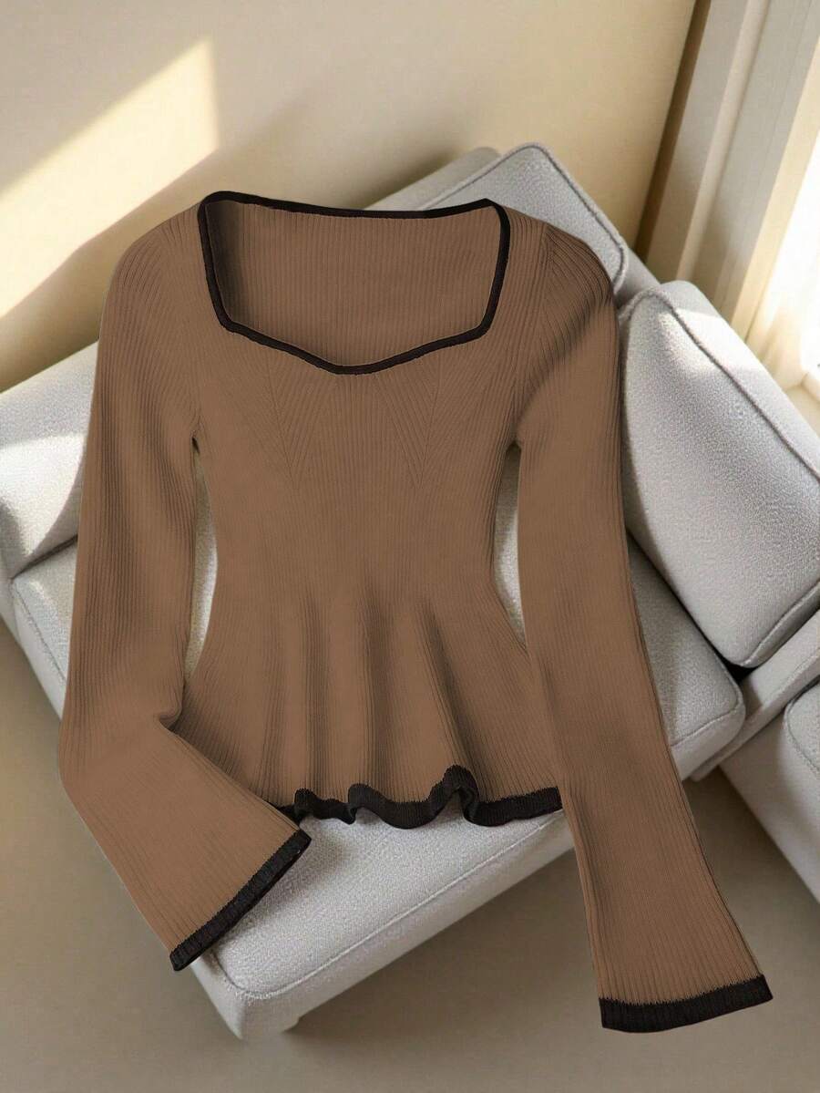 Franclia Suéter de Tricô Elegante Francês de Gola Quadrada, Manga Longa Ajustada e Elástica, Acabamento em Contraste, Adequado para a Temporada de Volta às Aulas, Cor Damasco, Bege, Preto, Top de Tricô Fofa para Uso Diário, Bainha com Babado, Outono/Inverno - Café - Visão 1