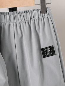 SHEIN 男童两件套春夏轻便套装，简约连帽长袖上衣，带抽绳踝带运动裤，时尚休闲两件套 - 灰色 - 查看 3