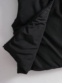 SHEIN Genkimix Kids 男童字母补丁背心外套、保暖连帽衫和运动裤