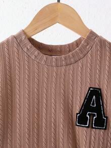 Sudadera de manga larga con textura de tela de parche de niñas jóvenes en color caqui, una prenda de vestir versátil y de moda para principios de otoño - Caqui - Ver 4