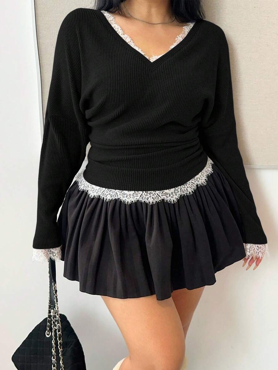 Vibekara 大码女式蝙蝠袖 T 恤上衣、拼布蕾丝和罗纹休闲时尚套头衫 - 黑色 - 查看 1