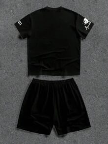 Manfinity ZONE917 Men's Distressed Snowflake Letter Print Short Sleeve T-Shirt And Flame Print Shorts Casual Street Style Set