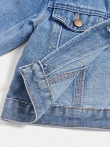 Chaqueta de motociclista de mezclilla con cuello alto para niñas de 4 a 7 años, armadura de invierno dulce y fresca de pequeños caballeros. Diseño de botones frontales en diagonal, puede ser dulce o elegante, de moda. Estilo dulce: combinar con falda de lana a cuadros + botas de nieve = protagonista femenina de un drama coreano; Estilo fresco: combinar con leggings negros + botas de tobillo = mini supermodelo; Estilo casual: combinar con sudadera + jeans = el niño talla grande lindo del jardín de infantes