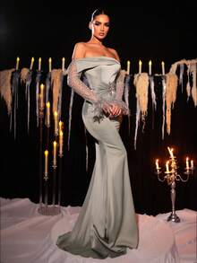 Glamrae Elegante vestido de gala con hombros descubiertos, mangas largas transparentes, puños con plumas, cintura adornada y cola de pez, en color verde guisante, adecuado para todas las ocasiones formales