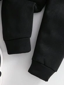 SHEIN Genkimix Kids 男童字母补丁背心外套、保暖连帽衫和运动裤