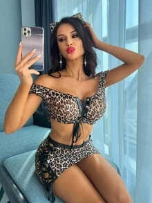 Bộ 4 món: Đầm hở vai họa tiết da báo phối nơ thắt nơ kèm váy ngắn ôm sát dành cho nữ, bao gồm mũ đội đầu - Nhiều màu - Xem 3
