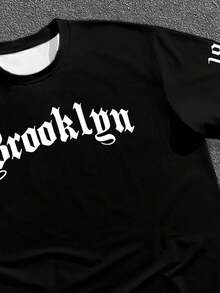 Manfinity ZONE917 Men's Distressed Snowflake Letter Print Short Sleeve T-Shirt And Flame Print Shorts Casual Street Style Set