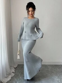 Elenzga Conjunto de top de manga larga con cuello redondo y decoración floral 3D y falda midi holgada con cintura elástica, estilo francés elegante de dos piezas de suéter de punto - Gris - Ver 5