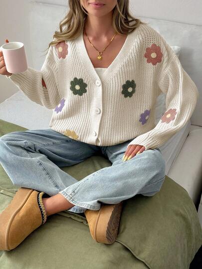 SHEIN Schulanfang Elfenbein Grobstrick Cardigan mit mehrfarbiger Gänseblümchen-Stickerei und Knopfverschluss