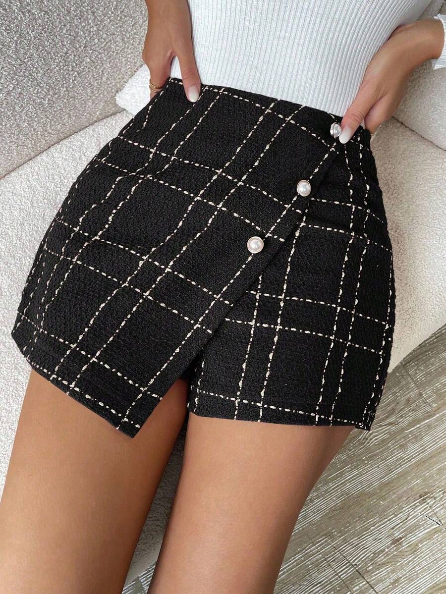 Rafferiza 时尚通勤格子裹身不对称短裤 - 黑色 - 查看 1