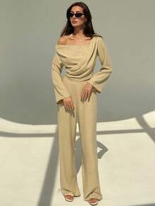 Aloruh 2 件套女士简约通勤褶皱肩喇叭袖衬衫 + 阔腿长裤套装 - 杏色 - 查看 6