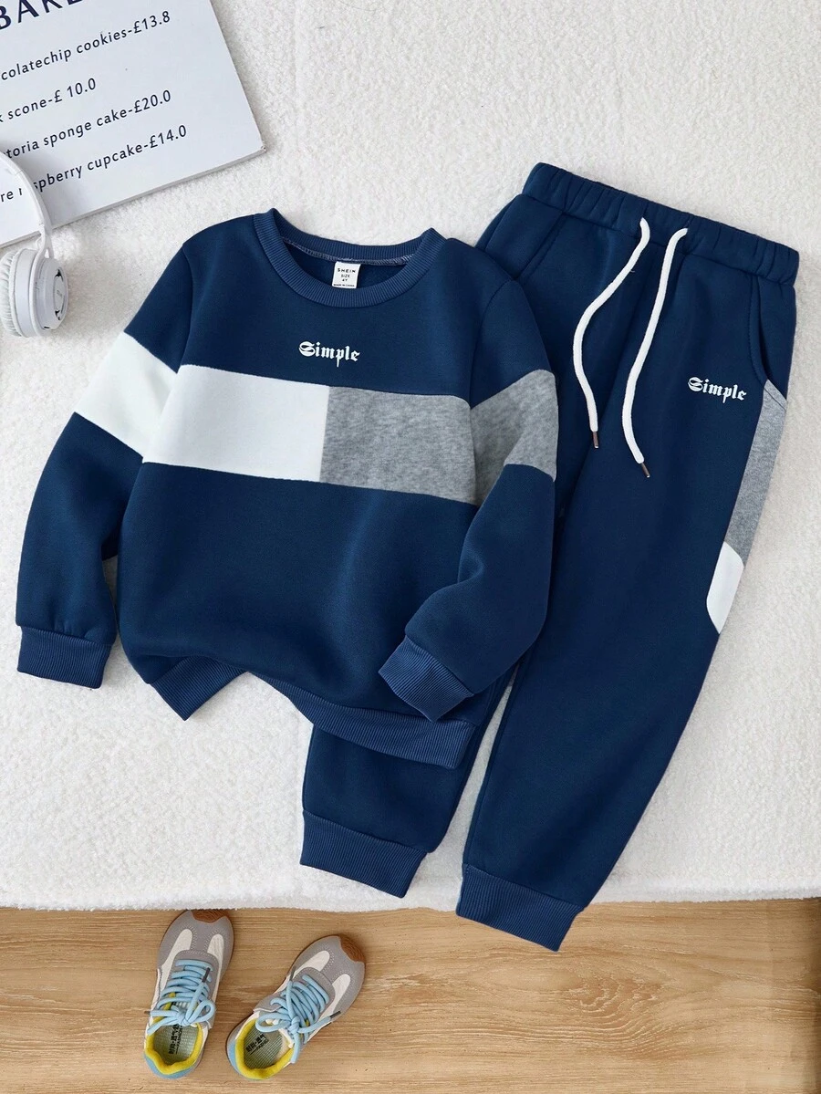 SHEIN Playful Pals 男童两件套运动服套装，字母“SIMPLE”印花，套头卫衣搭配同款长裤，舒适休闲，适合日常、运动、街头、上学、亲子装，秋冬季穿着。 - 彩色 - 查看 1