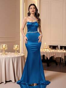 Coutiva Women's Elegant Oblique Shoulder Fitted Sexy Cocktail Dress, Formal Evening Gown - Royal Blue - View 5