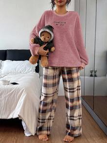 SHEIN 女士休闲抓绒字母刺绣长袖上衣和格子裤睡衣套装，冬季服装，圣诞节，蓬松舒适 - 粉色 - 查看 5