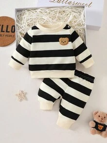 SHEIN Neugeborenen Jungen Schwarz-Weiß gestreiftes Top mit Rundhalsausschnitt und Langarm mit Teddybär Muster, kombiniert mit Hose in der gleichen Farbe, modisch, lässig, einfach und süß