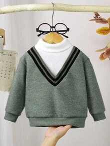 SHEIN Maglione a V da bambino 2 in 1 lavorato a maglia, pullover lavorato a maglia con collo alto per autunno/inverno - Verde - Visualizzare 3