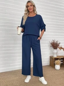 EMERY ROSE 2 Pieces Set Women's Solid Color Round Neck Pleated 3/4 Sleeve Loose Shirt And Pants Casual 2 Pieces Set Two Pieces Set Women Two Pieces Casual Set Blouse And Pants Set Comfortable Two Pieces Set 2 Pieces Set Fall Clothes For Women