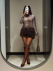 Slaydiva 2025春夏新款波西米亚音乐节乡村风洋气海边度假休闲前卫派对可爱甜美千禧Y2K性感辣妹毛绒领长袖修身豹纹棕色网眼面料T恤+棕色毛绒面料迷你裙包臀裙女士两件套-B - 棕色 - 查看 6