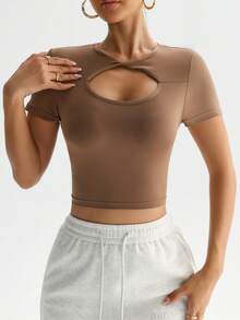 Slayform Slayform Camiseta deportiva de ajuste ceñido con abertura delantera retorcida y hueca de unicolor minimalista para mujer, de verano - Marrón - Ver 6